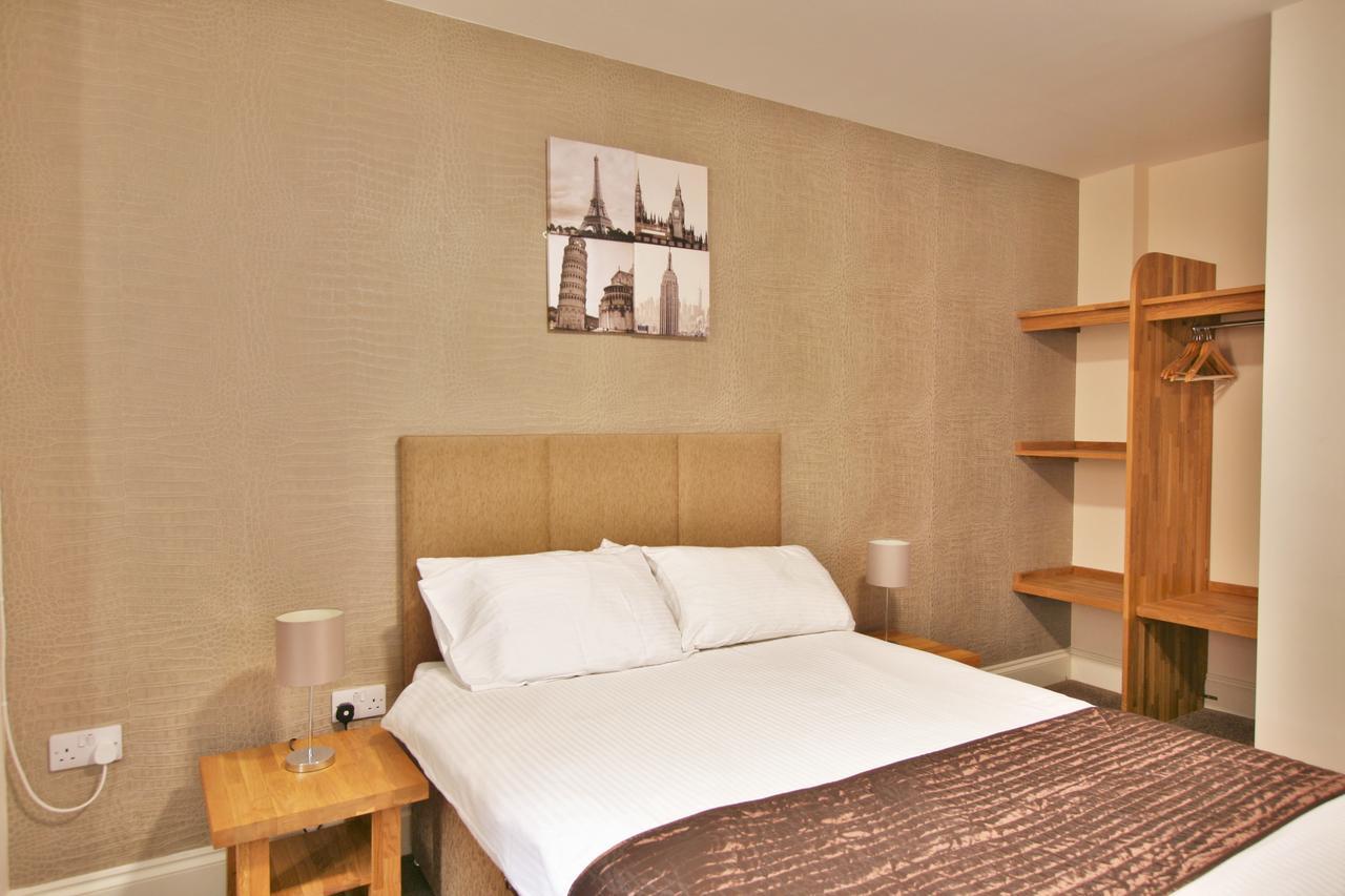Central Studios Gloucester Place By Roomsbooked Cheltenham Exterior photo